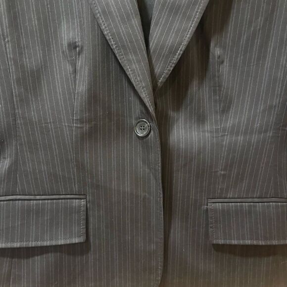 Ann Taylor Womens Black and Blue Pin Stripe Blazer - Picture 3 of 7